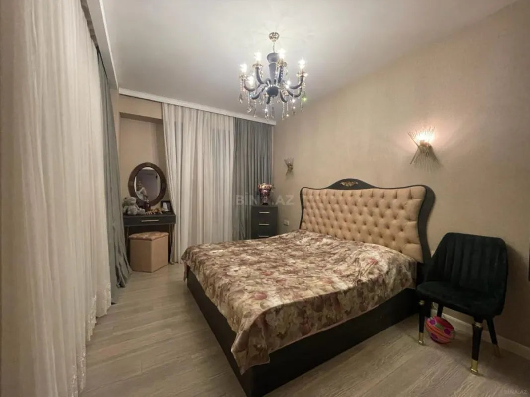 Kirayə verilir 3 otaqlı mənzil 148 m²