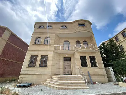 Kirayə verilir 10 otaqlı mənzil 1000 m² — Bakı 10 otaq 1000.00 m²