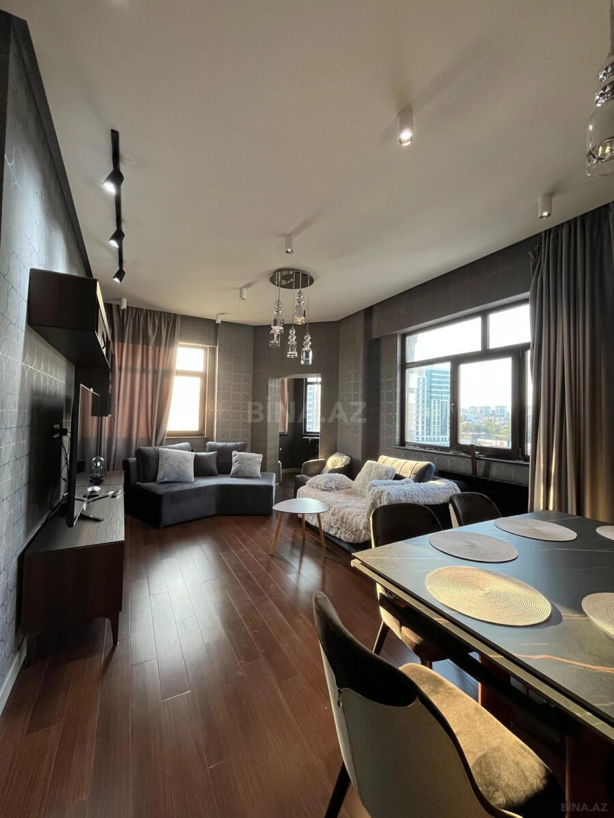 Satılır 3 otaqlı mənzil 95.5 m²