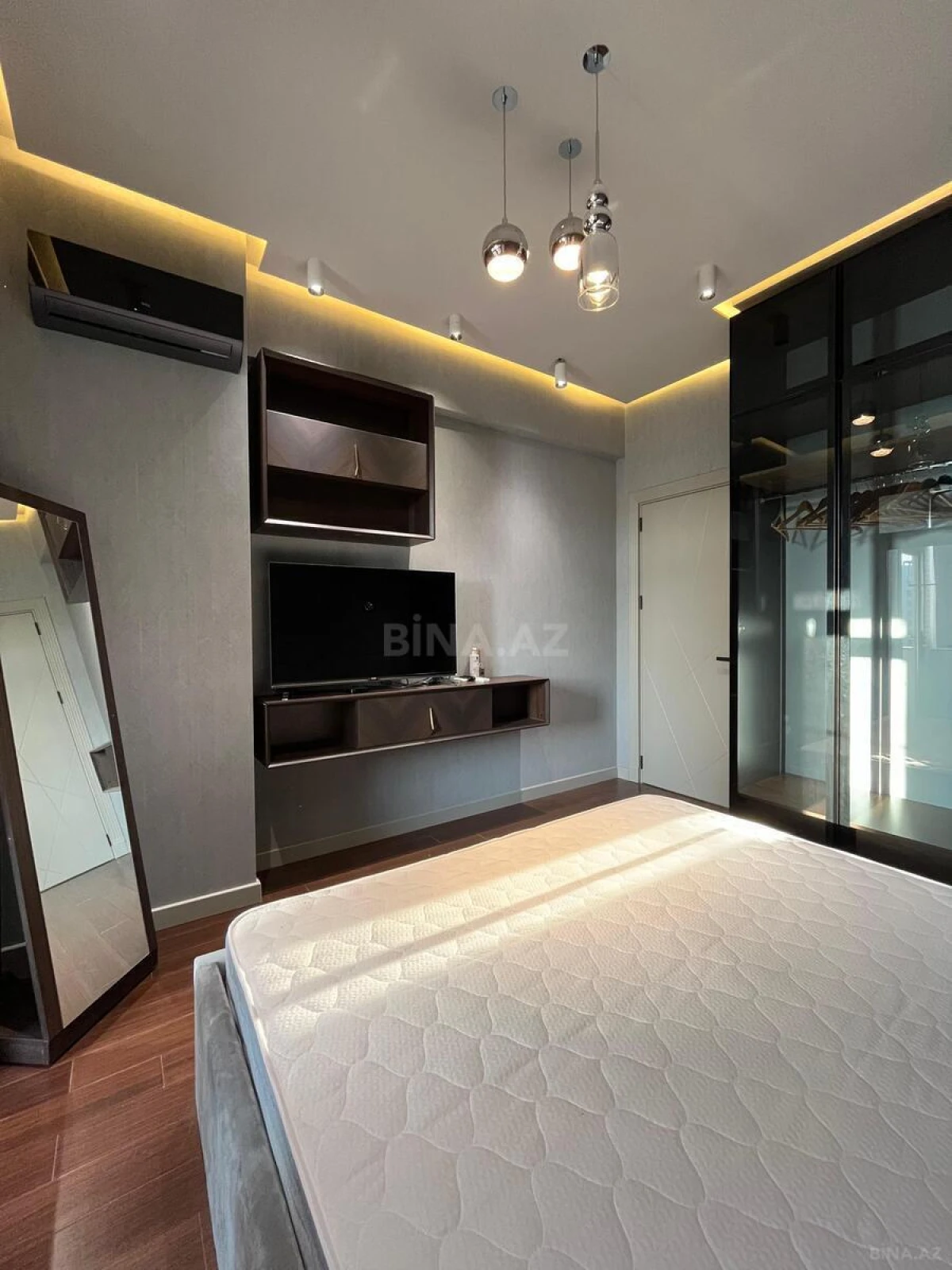 Satılır 3 otaqlı mənzil 95.5 m²