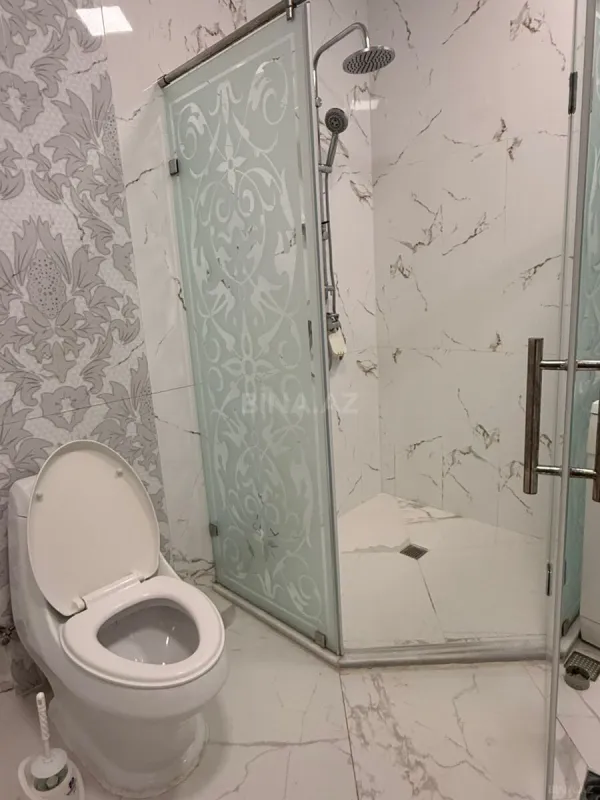 Kirayə verilir 3 otaqlı mənzil 135 m²