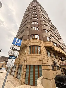 Kirayə verilir 3 otaqlı mənzil 135 m² — Bakı, Yasamal 3 otaq 135.00 m²