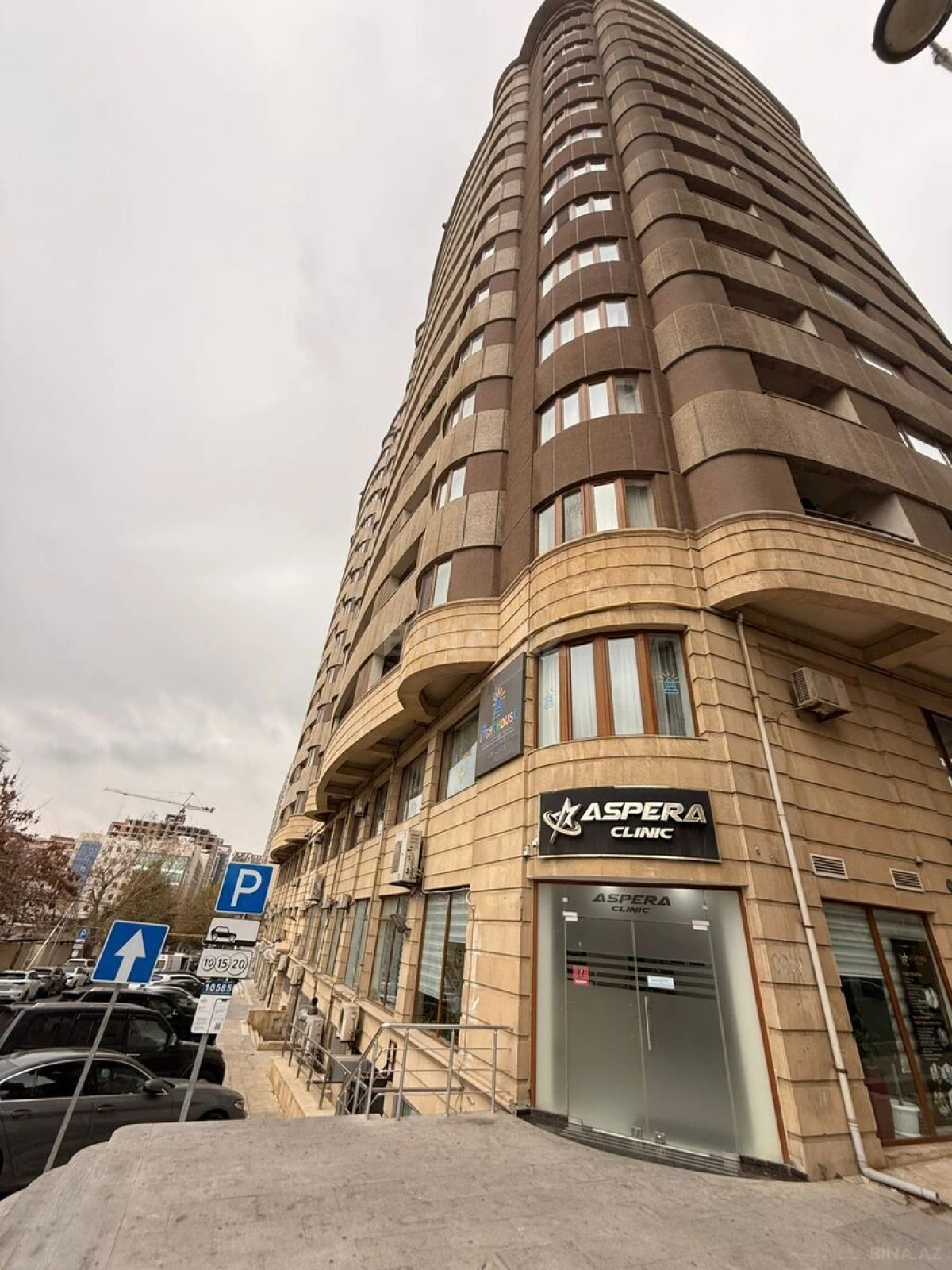 Kirayə verilir 3 otaqlı mənzil 135 m²