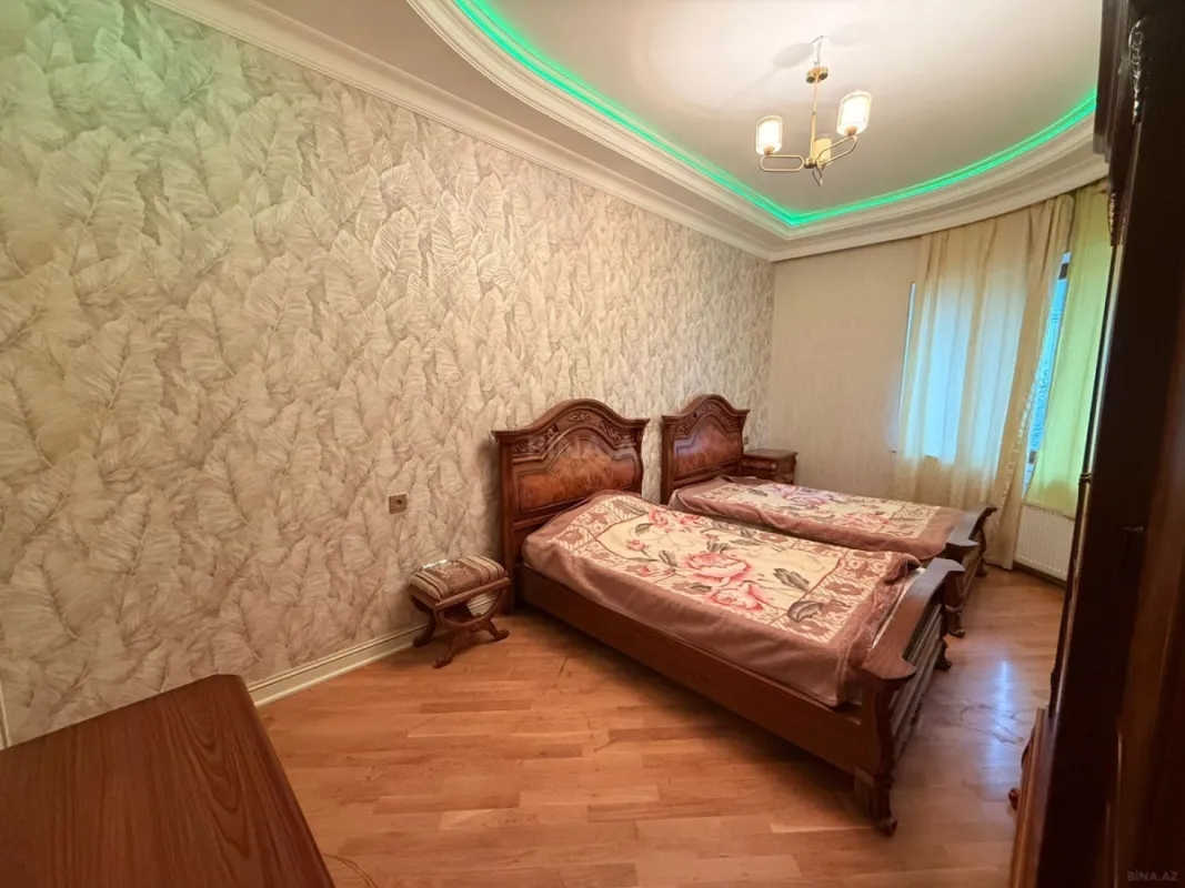 Kirayə verilir 3 otaqlı mənzil 135 m²