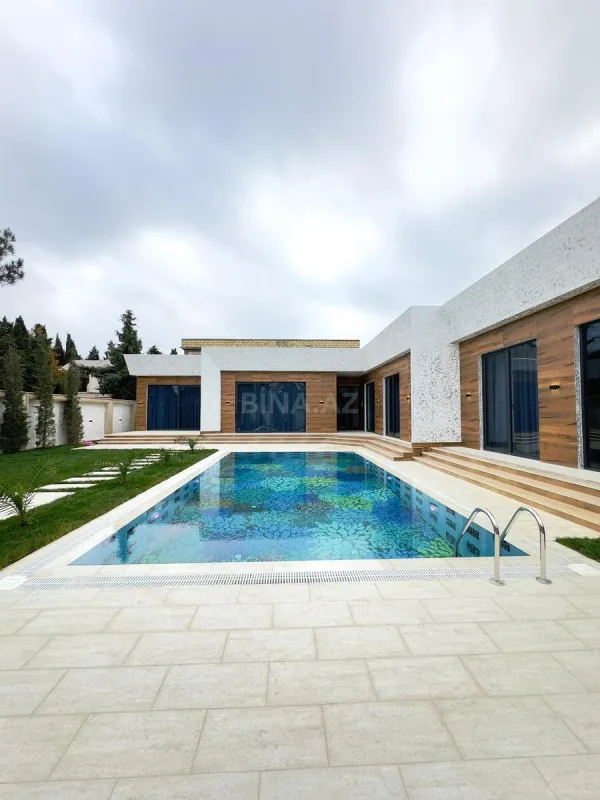 Satılır 5 otaqlı həyət evi 250 m²