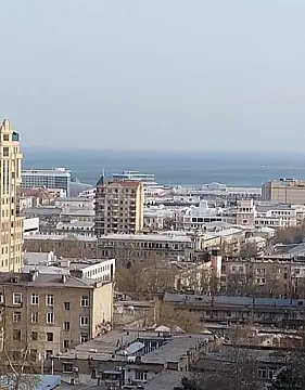 Satılır 4 otaqlı mənzil 230 m²