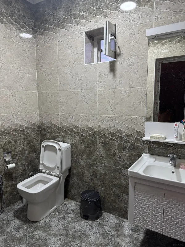 Satılır 6 otaqlı həyət evi 130 m²