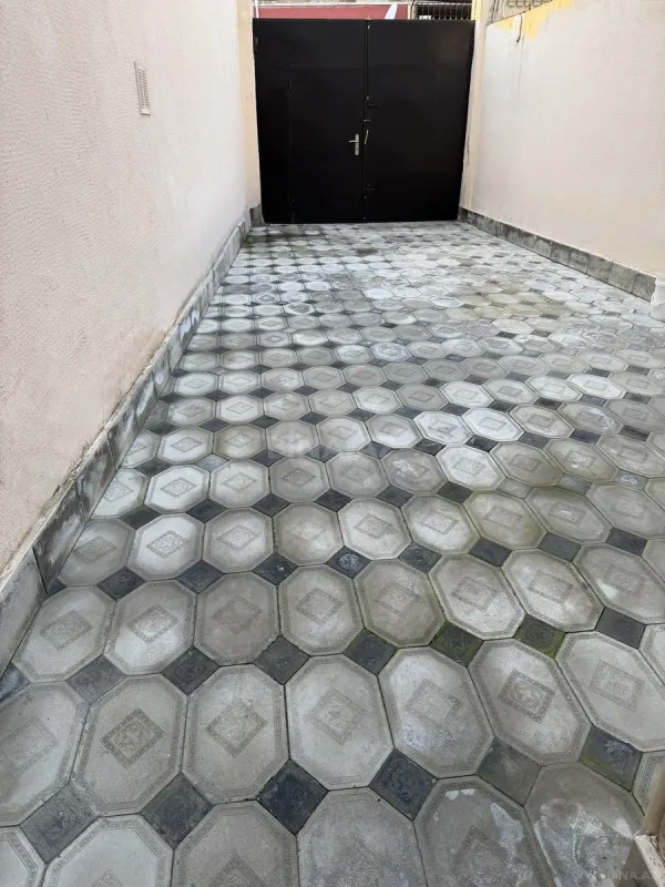 Satılır 6 otaqlı həyət evi 130 m²