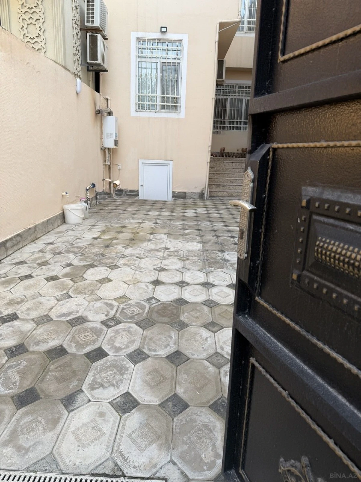 Satılır 6 otaqlı həyət evi 130 m²