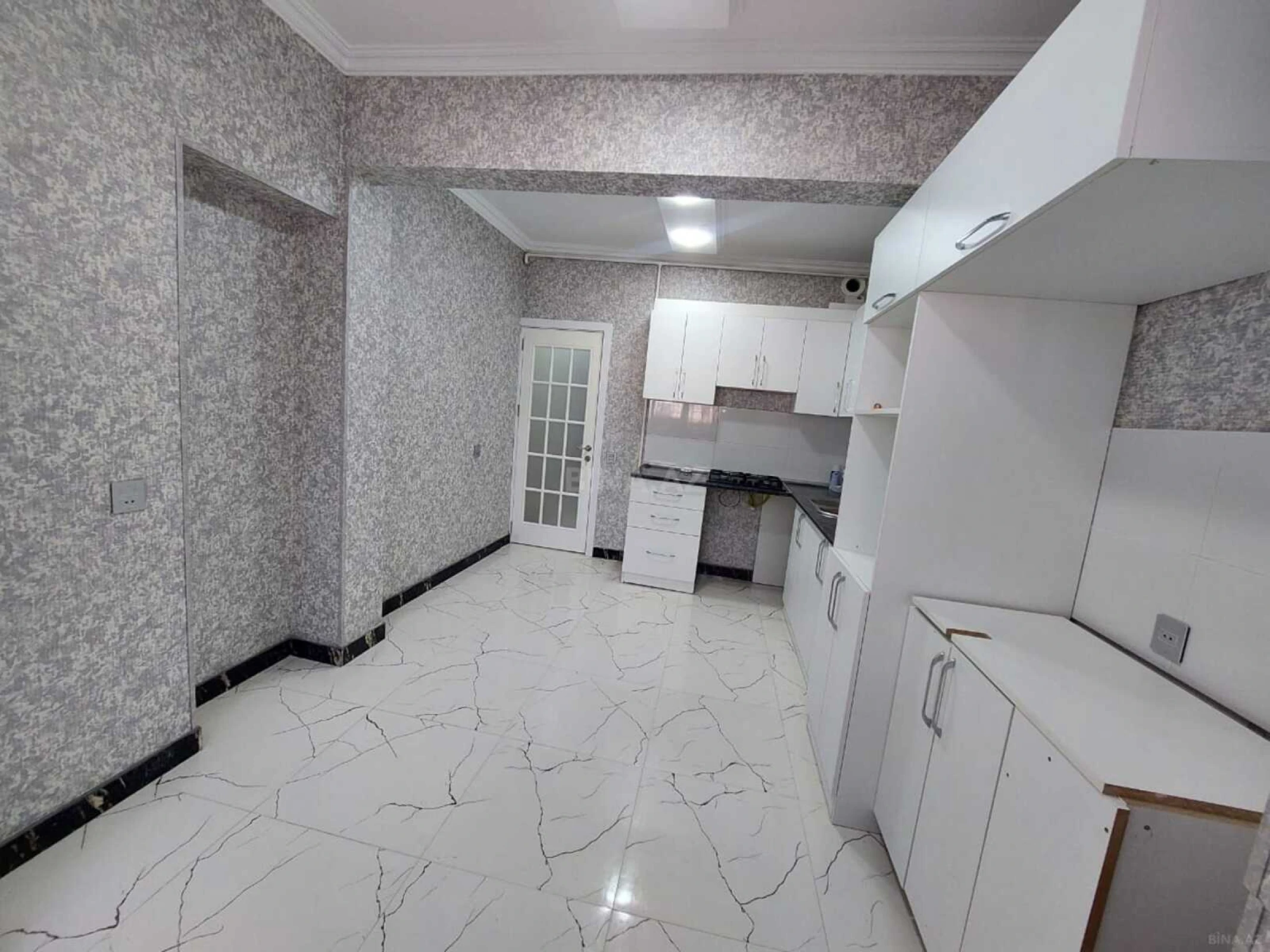 Satılır 3 otaqlı mənzil 90 m²