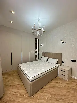Satılır 2 otaqlı mənzil 82 m²