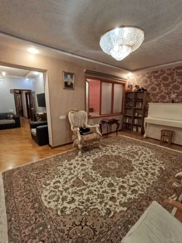Satılır 3 otaqlı mənzil 100 m²