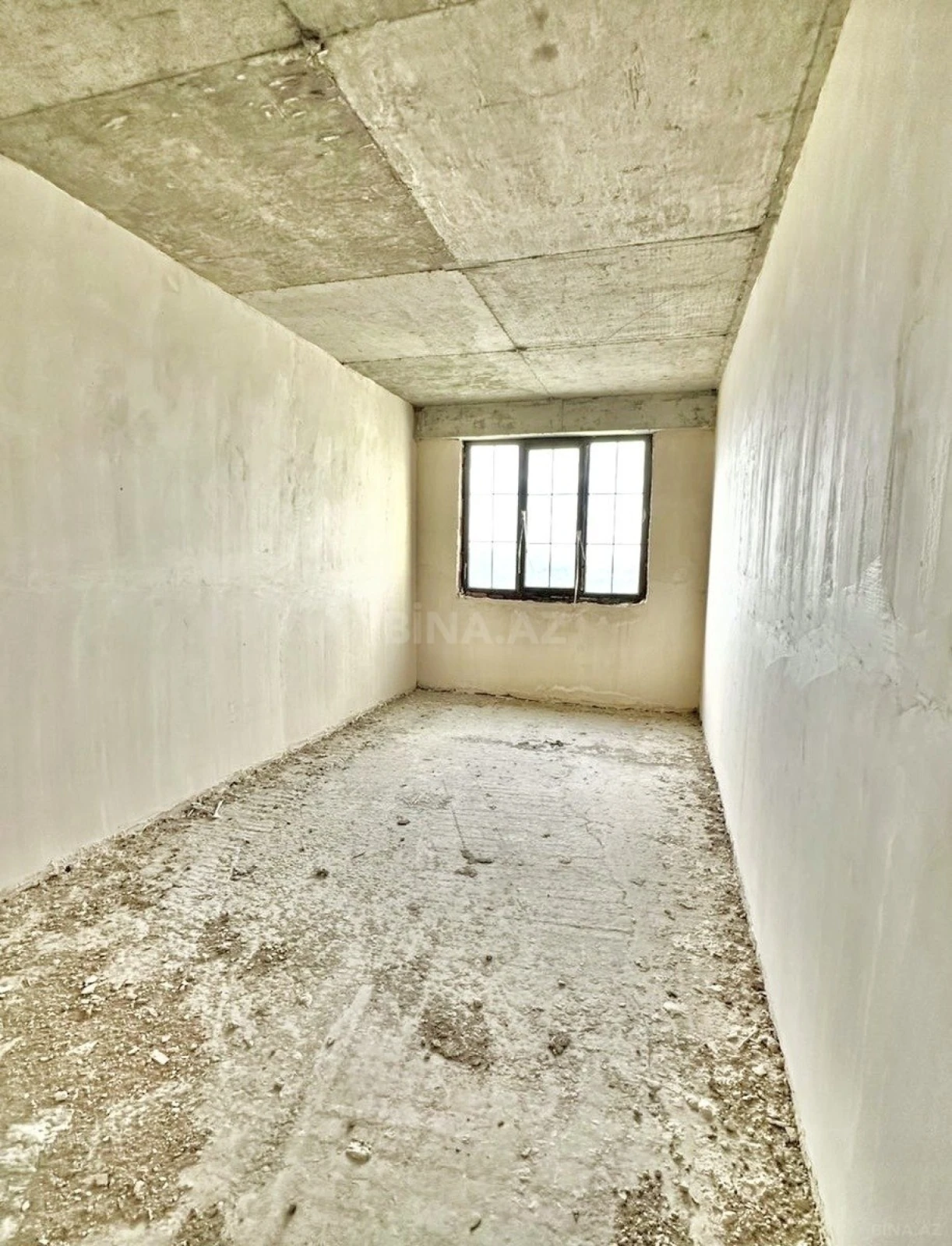 Satılır 3 otaqlı mənzil 145 m²