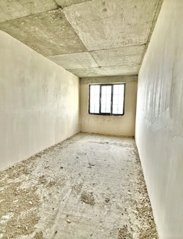 Satılır 3 otaqlı mənzil 145 m²