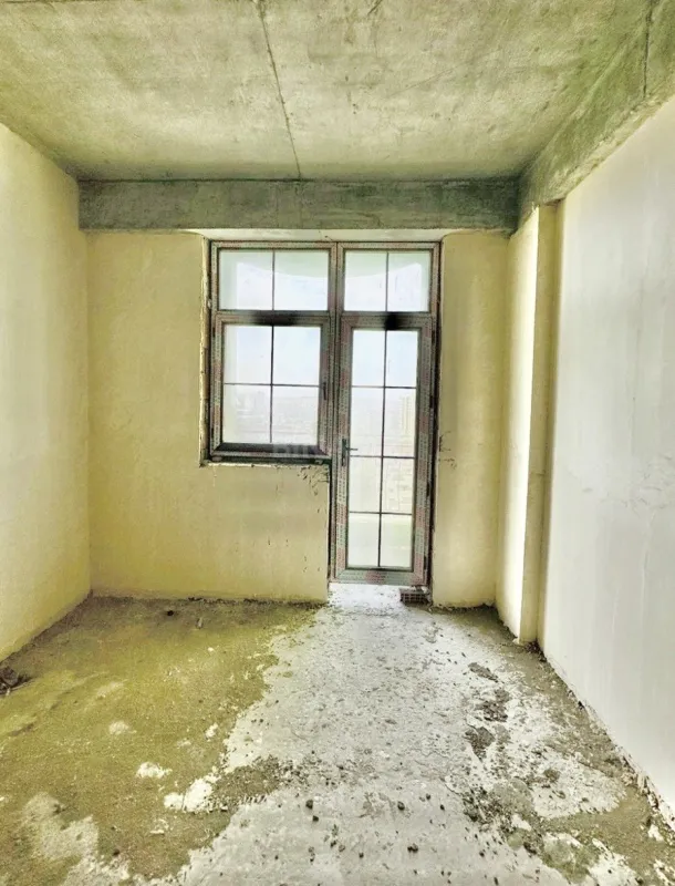 Satılır 3 otaqlı mənzil 145 m²
