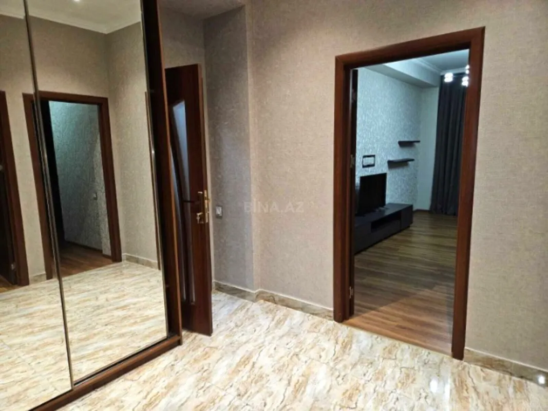 Satılır 2 otaqlı mənzil 100 m²