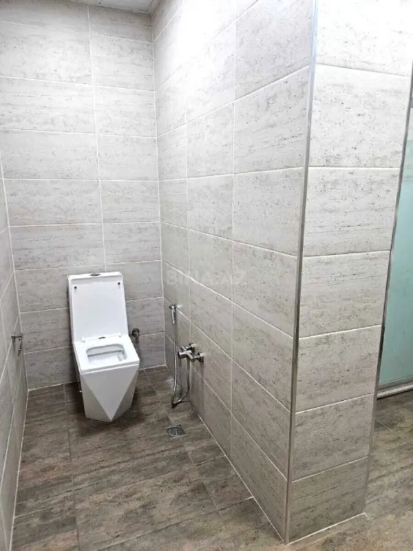 Satılır 2 otaqlı mənzil 100 m²