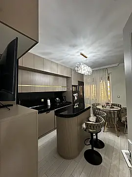 Satılır 3 otaqlı mənzil 110 m²