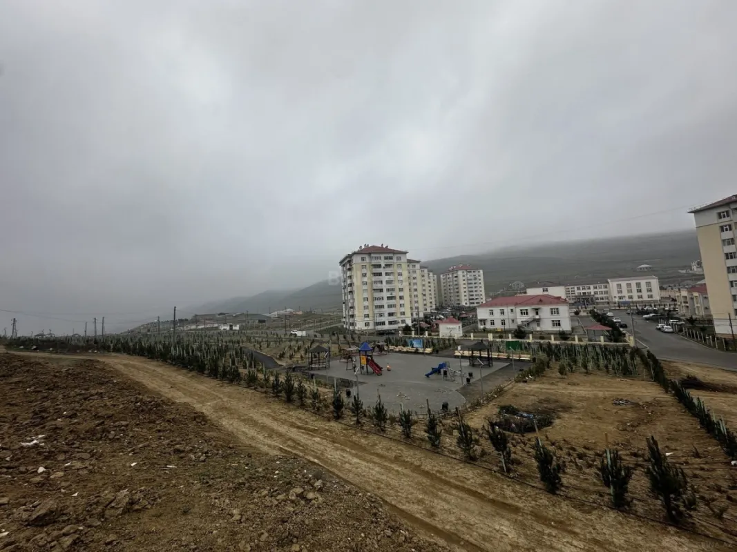 Satılır 3 otaqlı mənzil 110 m²