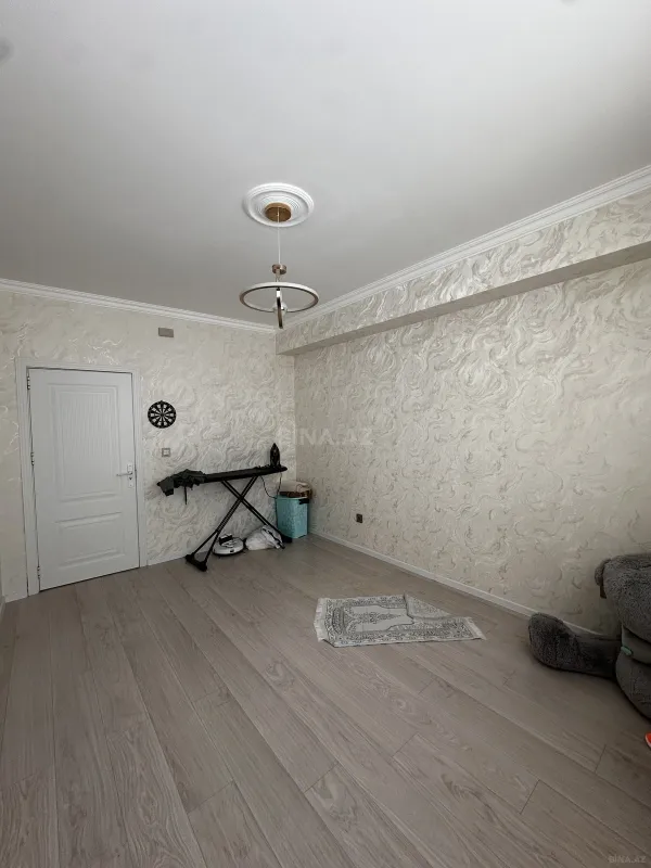 Satılır 3 otaqlı mənzil 110 m²