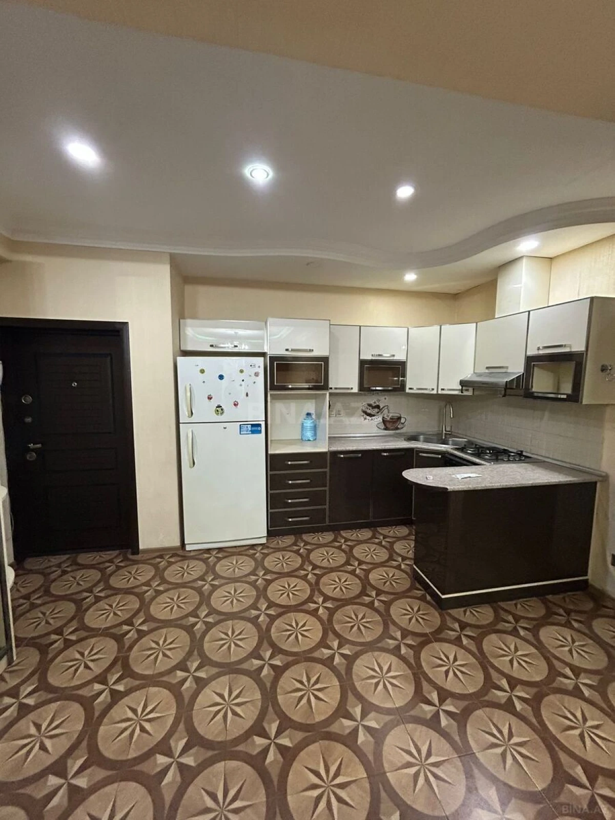 Satılır 2 otaqlı mənzil 63.5 m²