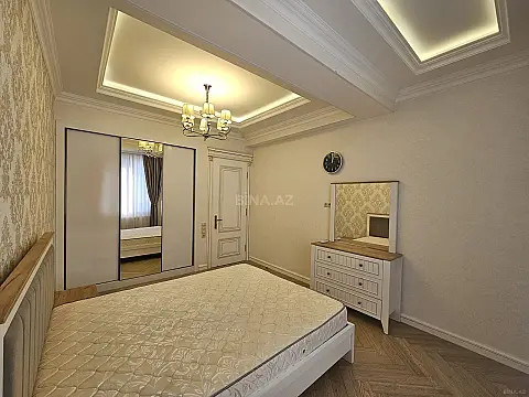 Satılır 2 otaqlı mənzil 80 m²