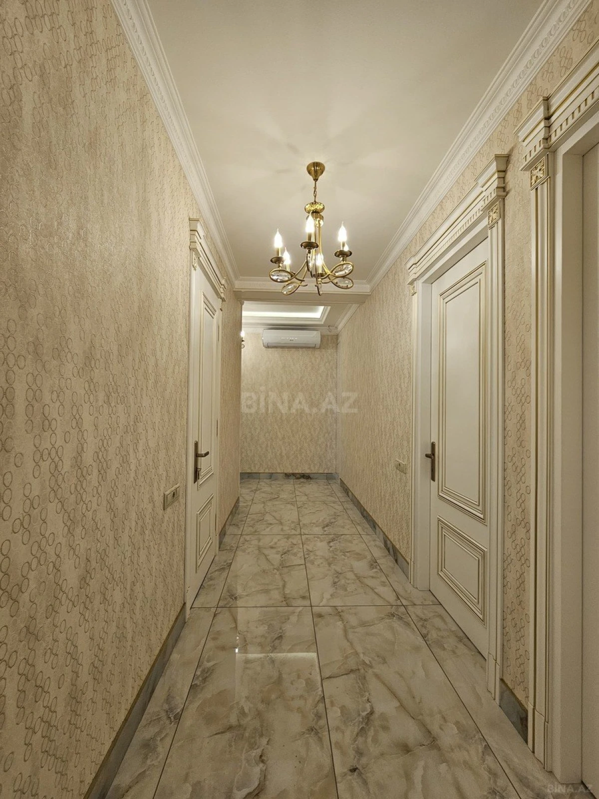 Satılır 2 otaqlı mənzil 80 m²