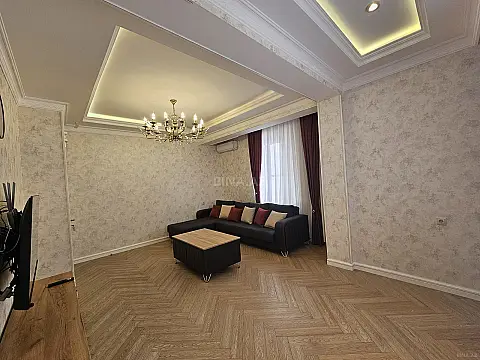 Satılır 2 otaqlı mənzil 80 m²