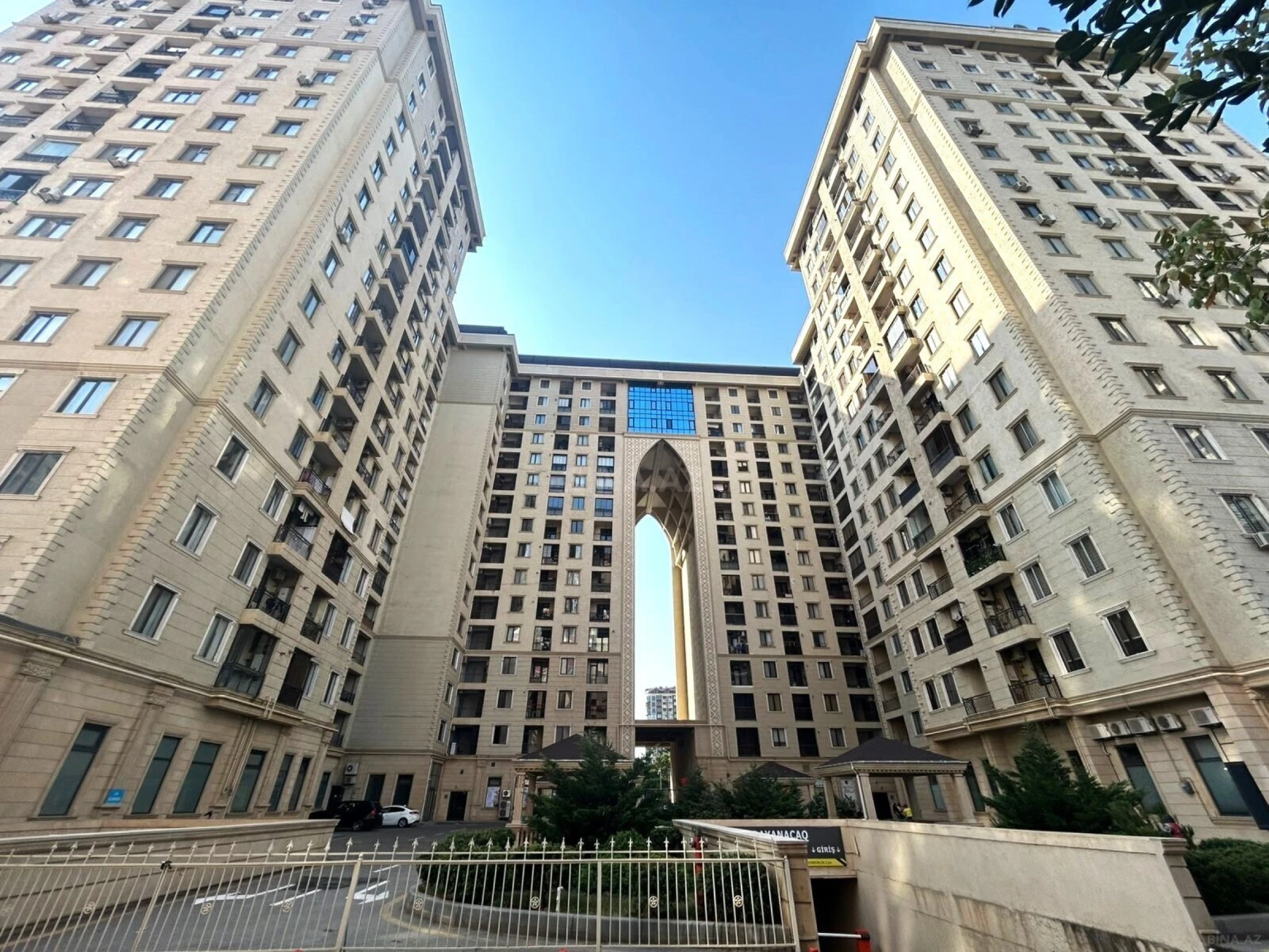 Satılır 2 otaqlı mənzil 80 m²