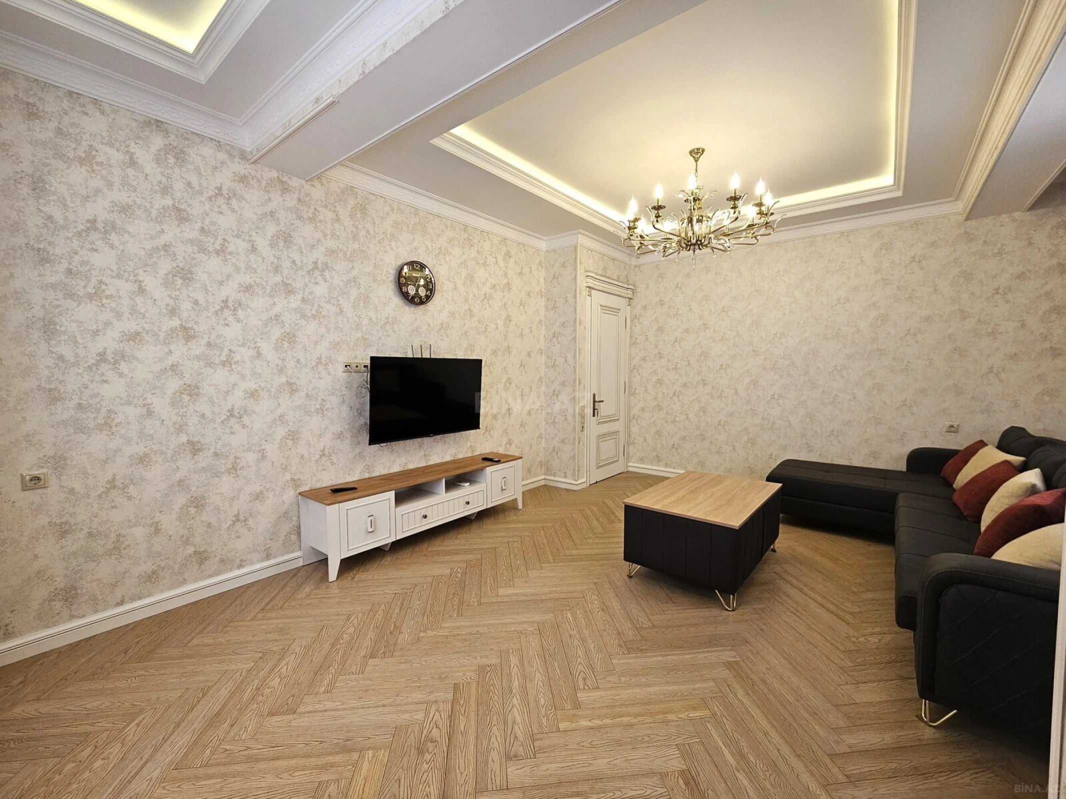 Satılır 2 otaqlı mənzil 80 m²