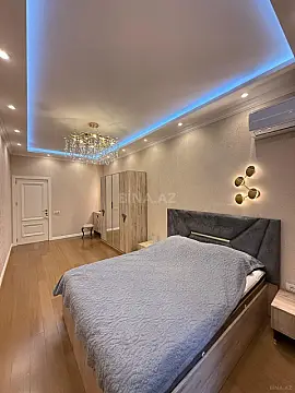 Satılır 3 otaqlı mənzil 145 m²