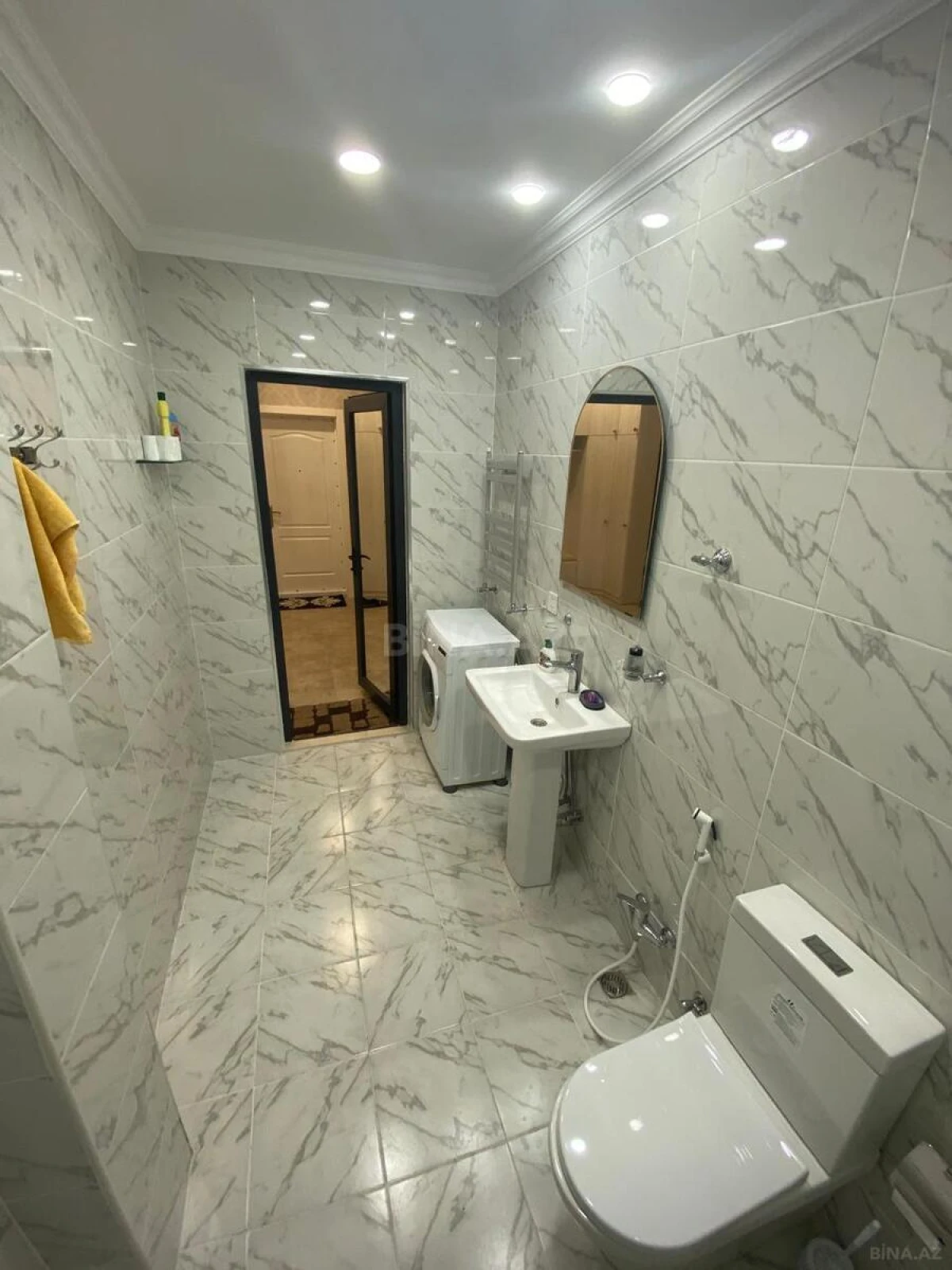 Kirayə verilir 2 otaqlı mənzil 73 m²