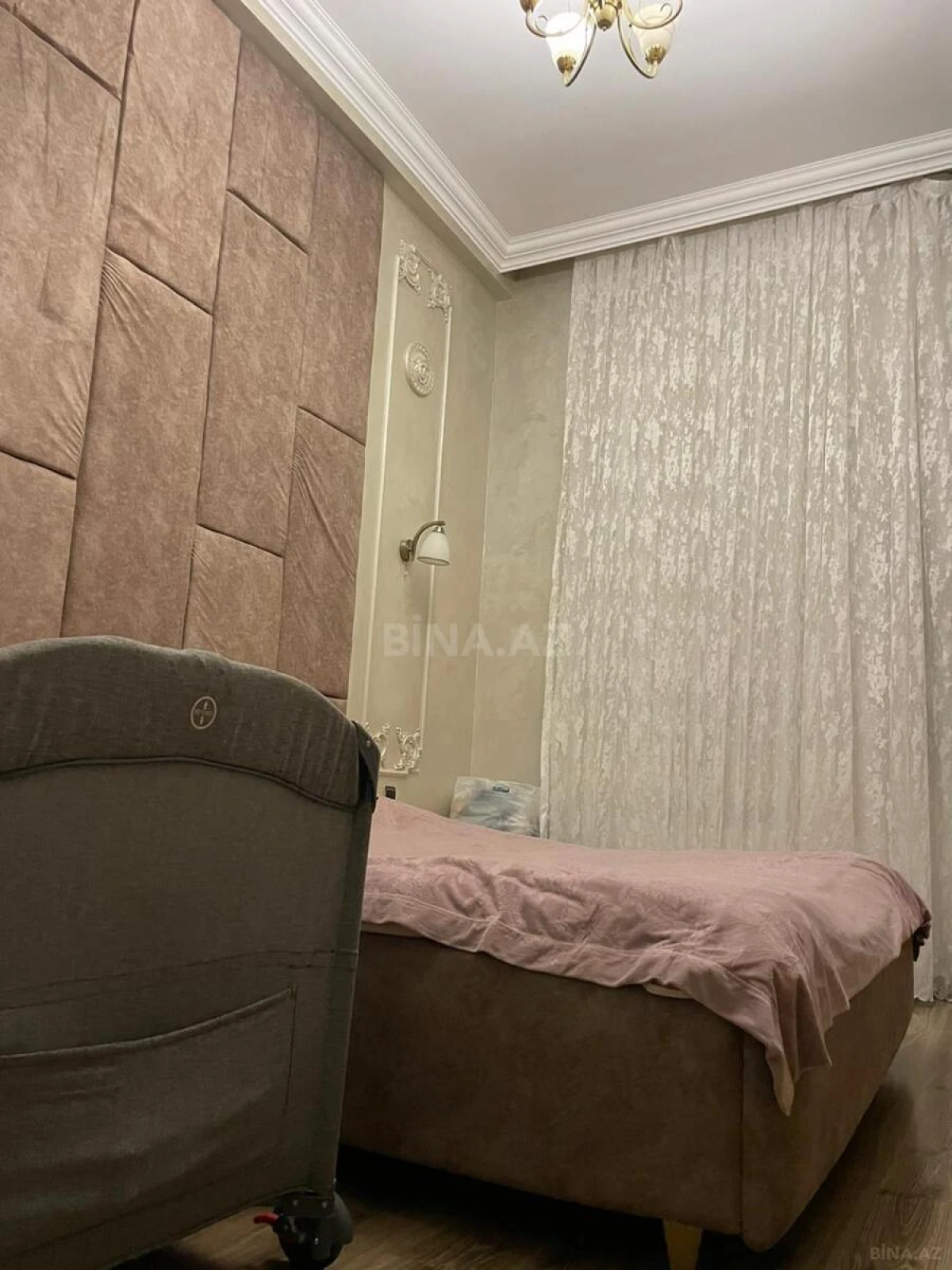 Satılır 2 otaqlı mənzil 72 m²