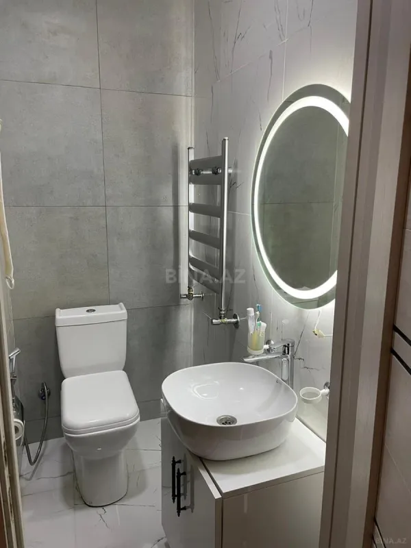 Satılır 2 otaqlı mənzil 72 m²