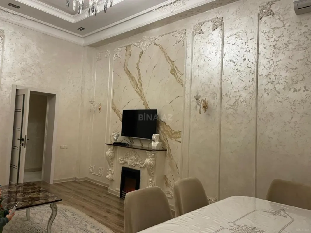 Satılır 2 otaqlı mənzil 72 m²