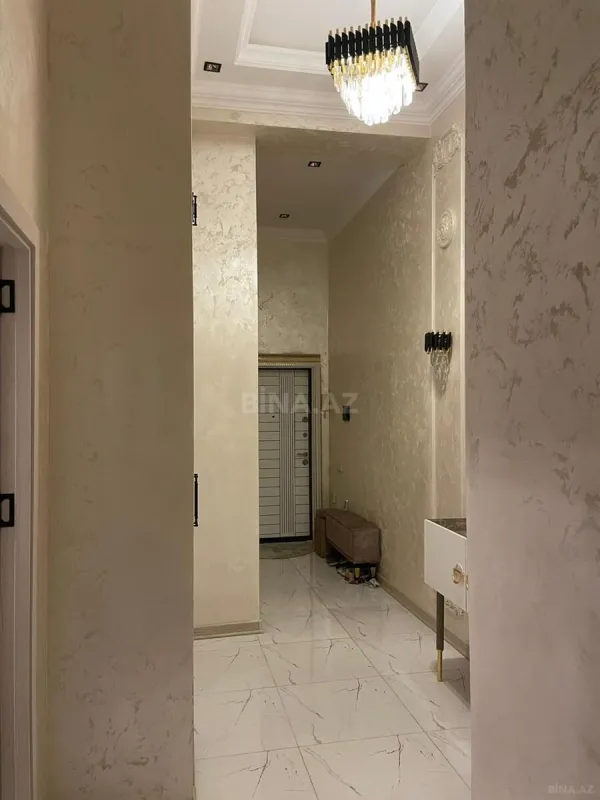 Satılır 2 otaqlı mənzil 72 m²