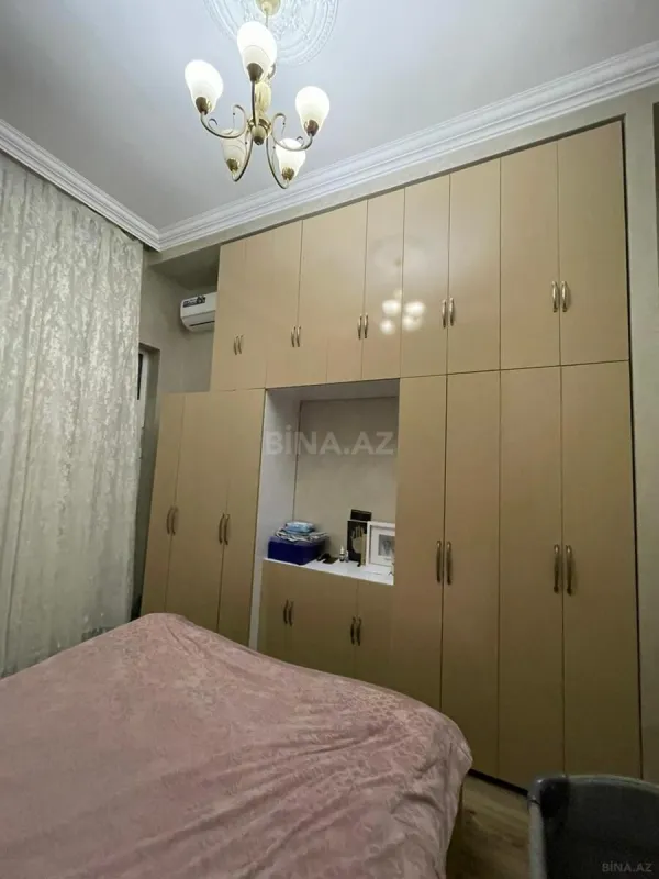 Satılır 2 otaqlı mənzil 72 m²