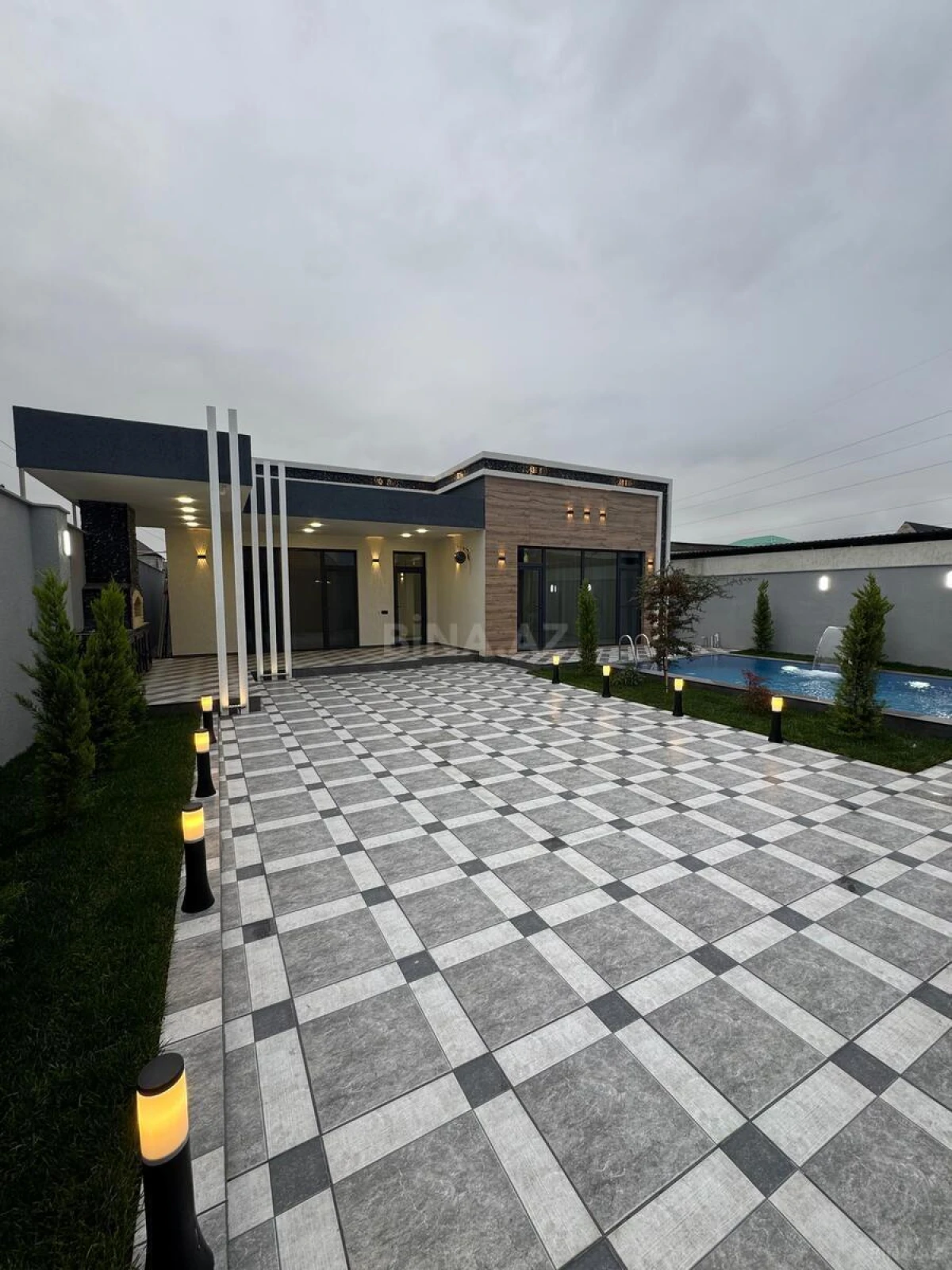 Satılır 4 otaqlı həyət evi 150 m²