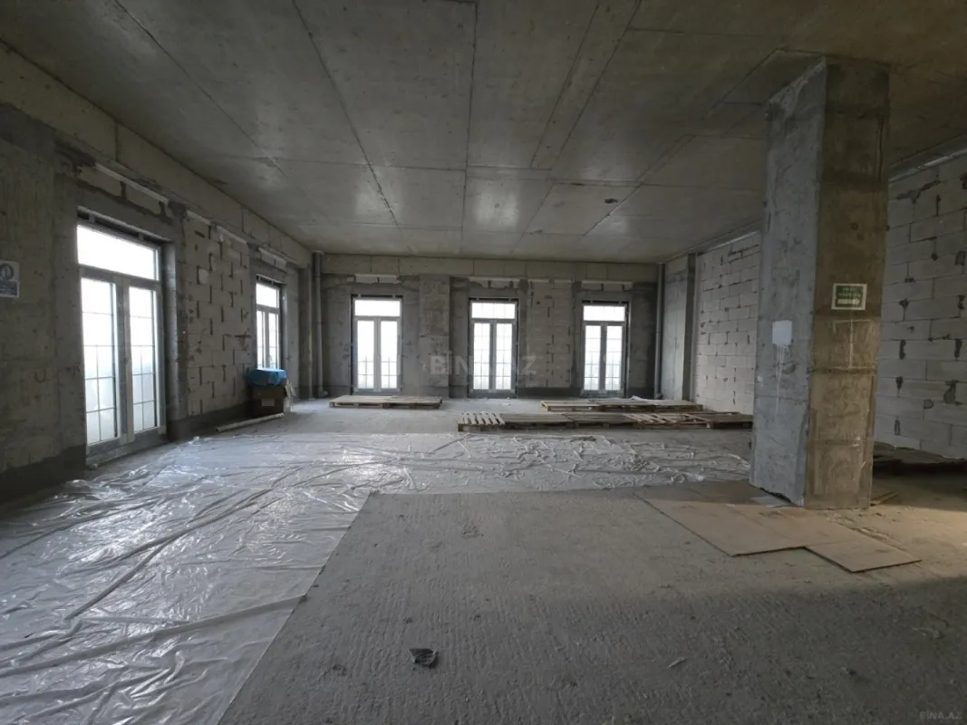 Satılır 3 otaqlı mənzil 110.5 m²