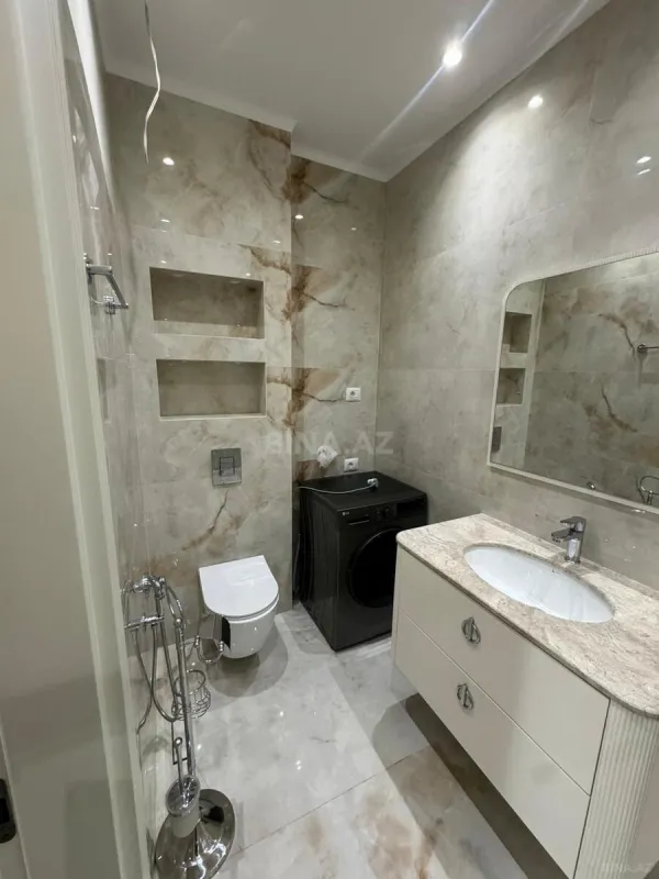 Kirayə verilir 4 otaqlı mənzil 160 m²