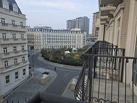 Satılır 2 otaqlı mənzil 65.7 m²