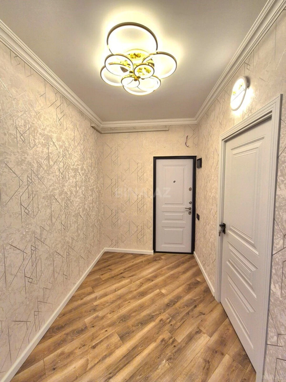 Satılır 3 otaqlı mənzil 90 m²