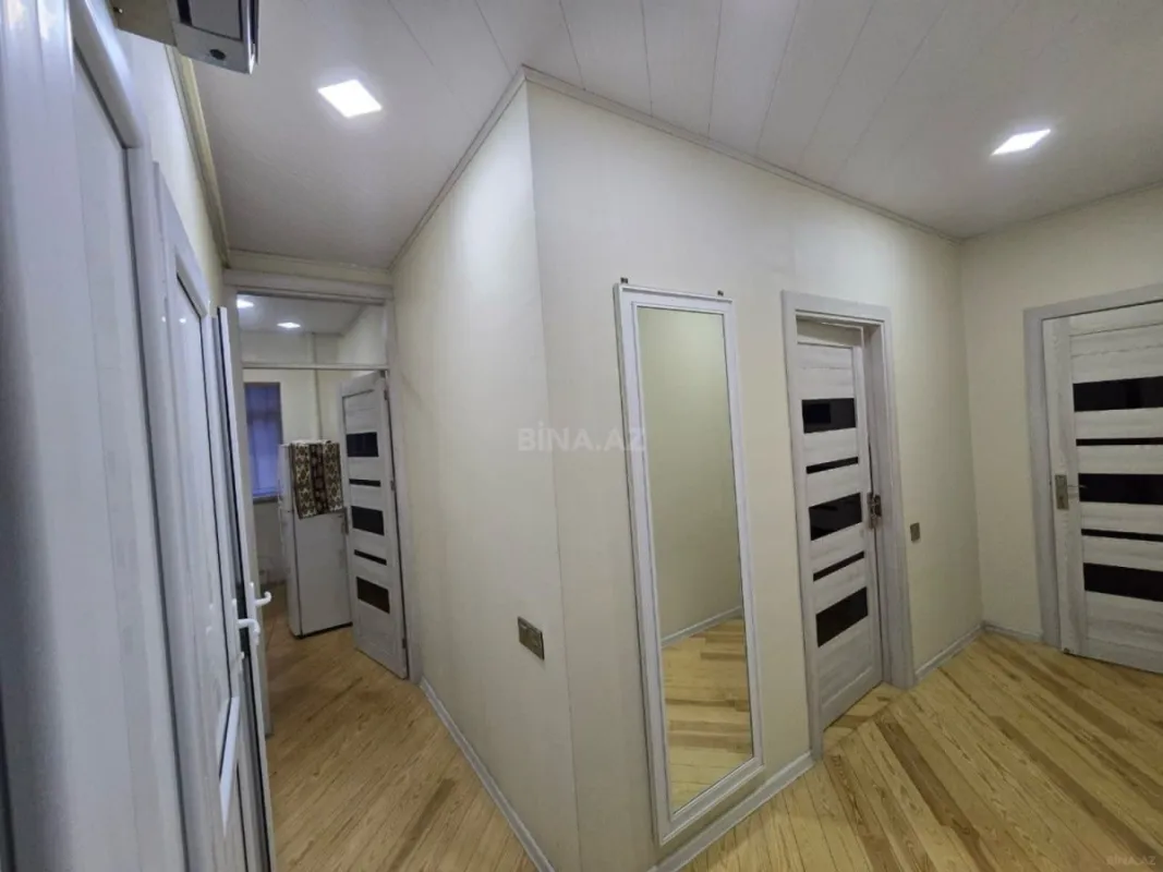 Satılır 2 otaqlı mənzil 60 m²