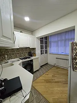 Satılır 2 otaqlı mənzil 60 m²