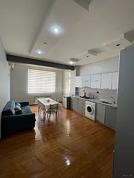 Kirayə verilir 3 otaqlı mənzil 160 m²