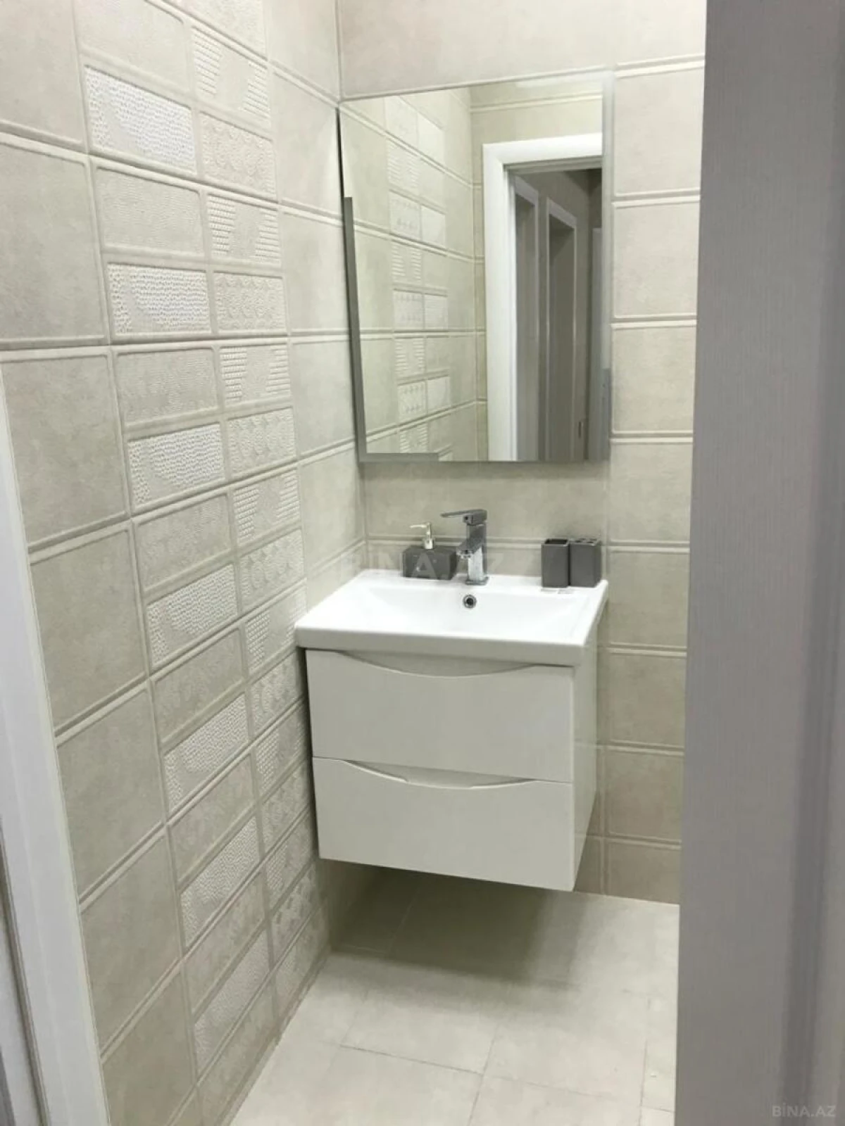 Satılır 2 otaqlı mənzil 55 m²