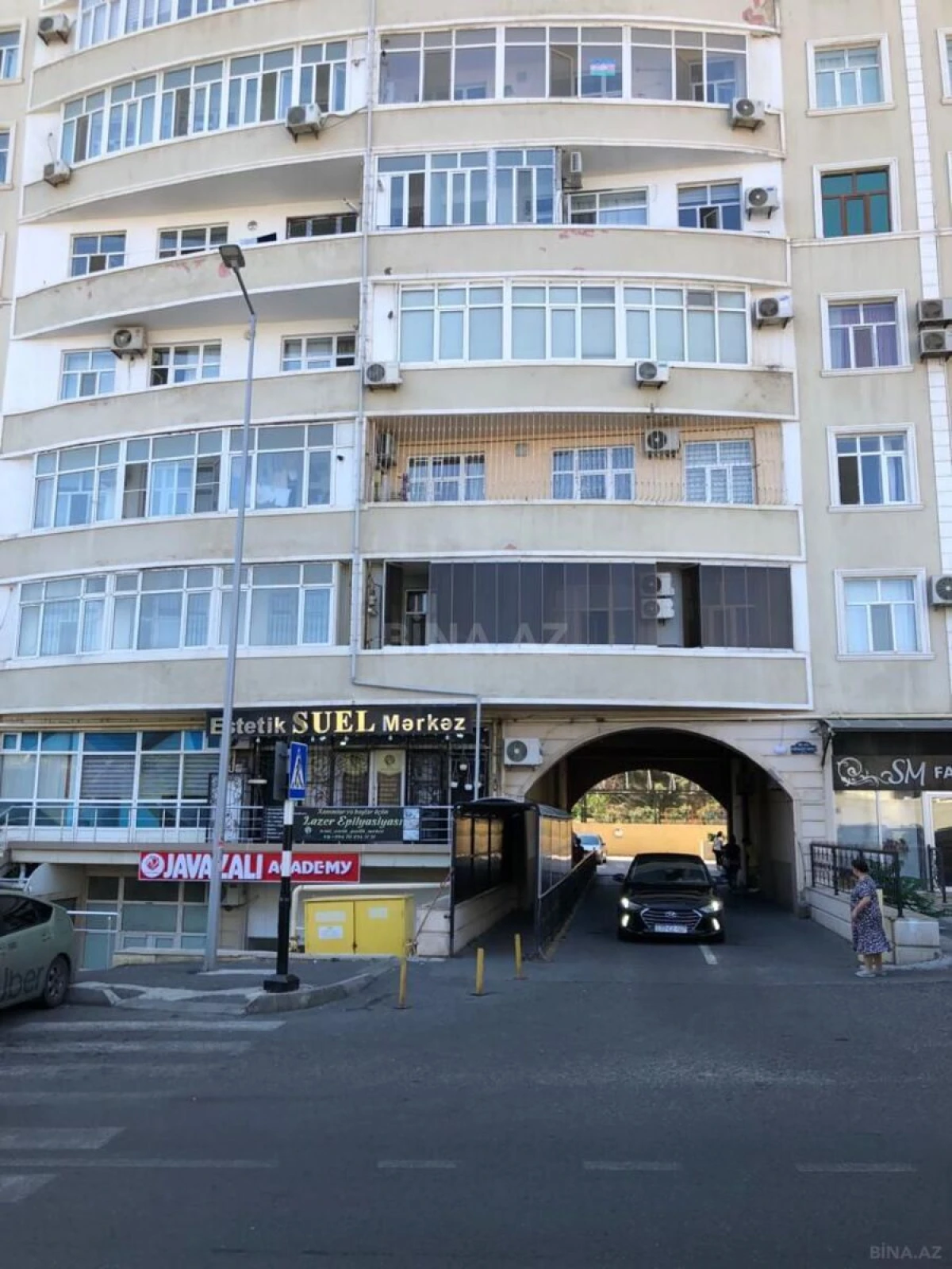 Satılır 3 otaqlı mənzil 118 m²