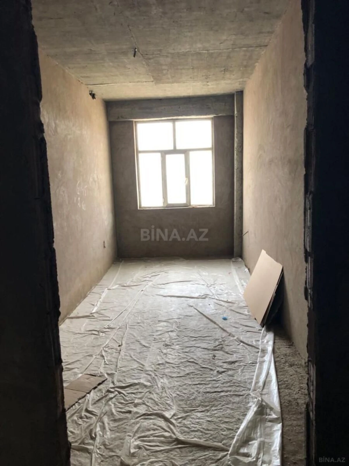 Satılır 3 otaqlı mənzil 118 m²