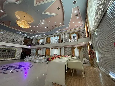 Satılır obyekt 1800 m²