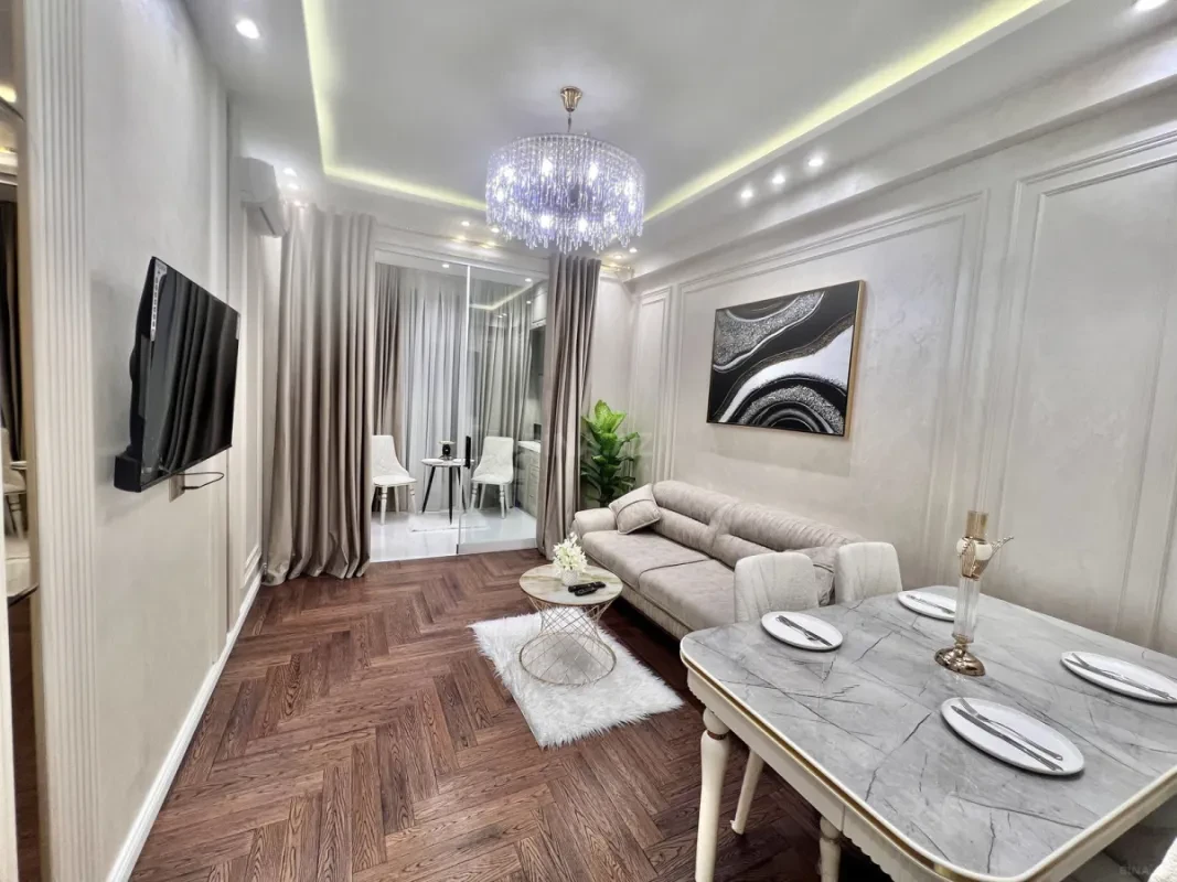 Kirayə verilir 2 otaqlı mənzil 70 m²